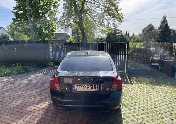 Volvo S40 cena 11900 przebieg: 320000, rok produkcji 2009 z Pyrzyce małe 46